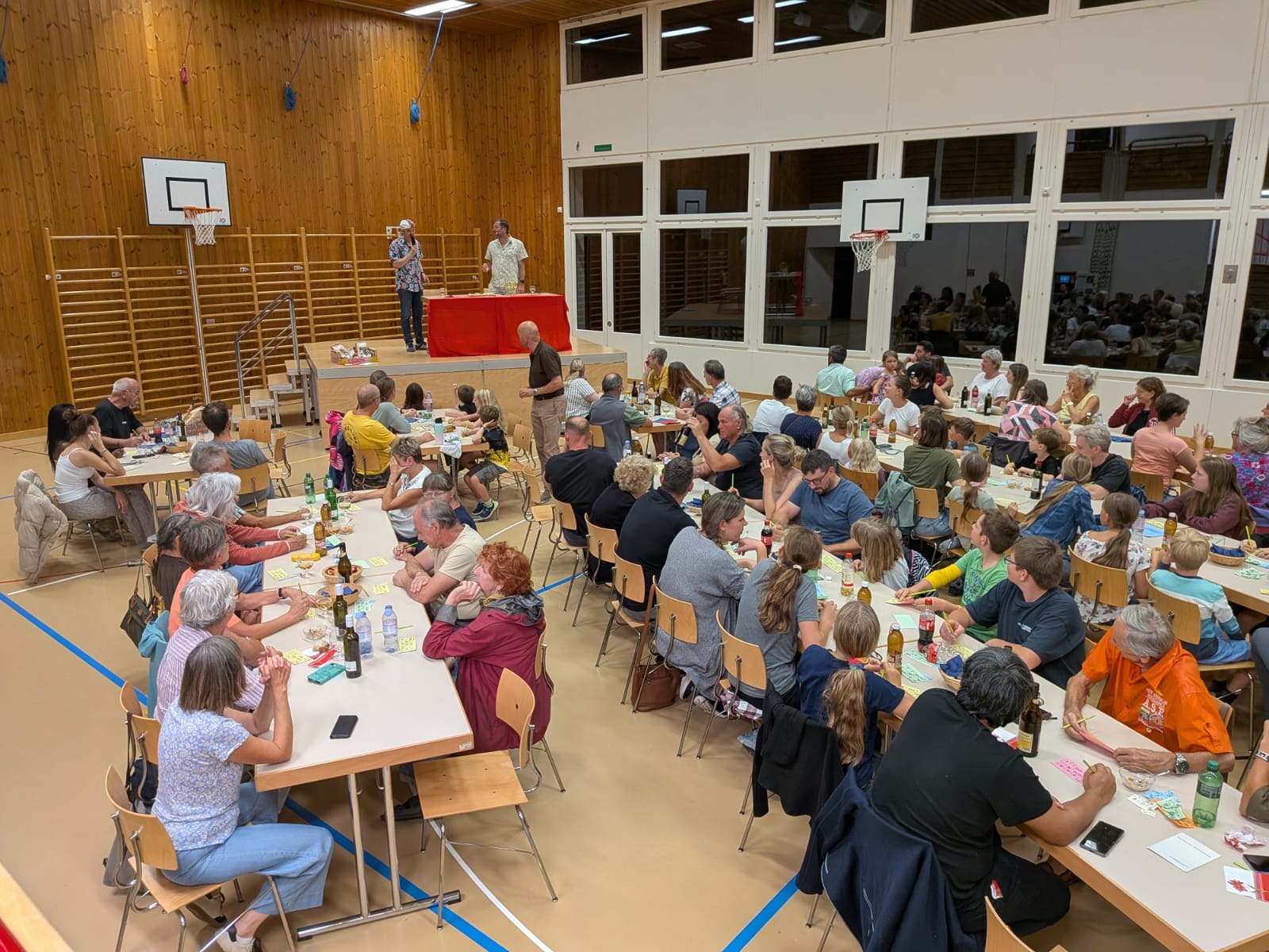 Spannender Bingo-Abend mit Musik, Freude und tollen Preisen
